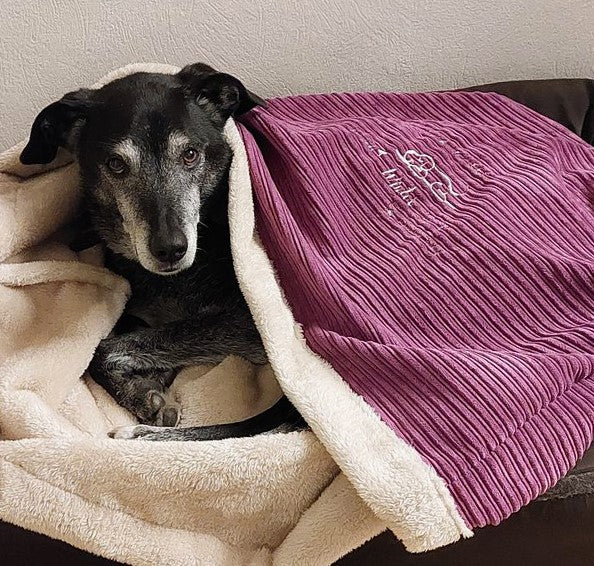 Kuschelsack mit Stickmotiv